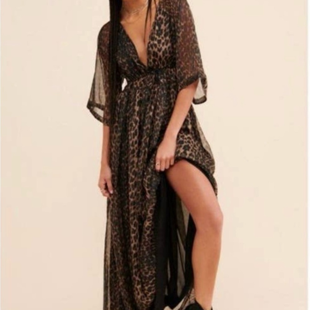 Eywasouls Malibu Sunbathing Leopard Maxi Dress